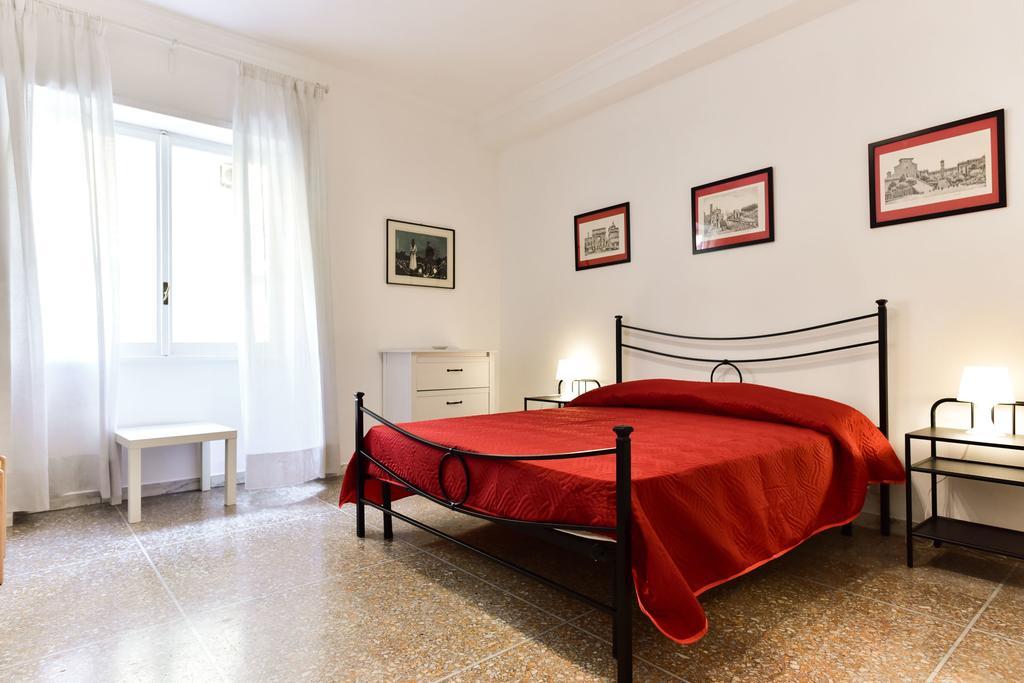 Red & White Vatican Rom